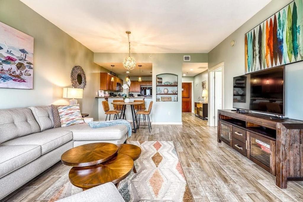 Life's A In Cozy In The Origin At Seahaven Apartment